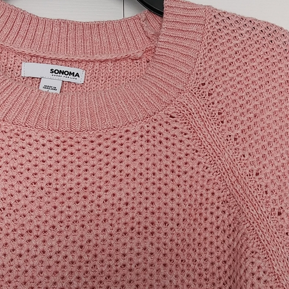 NWT. Soft comfy blush pink crewneck - Picture 2 of 5
